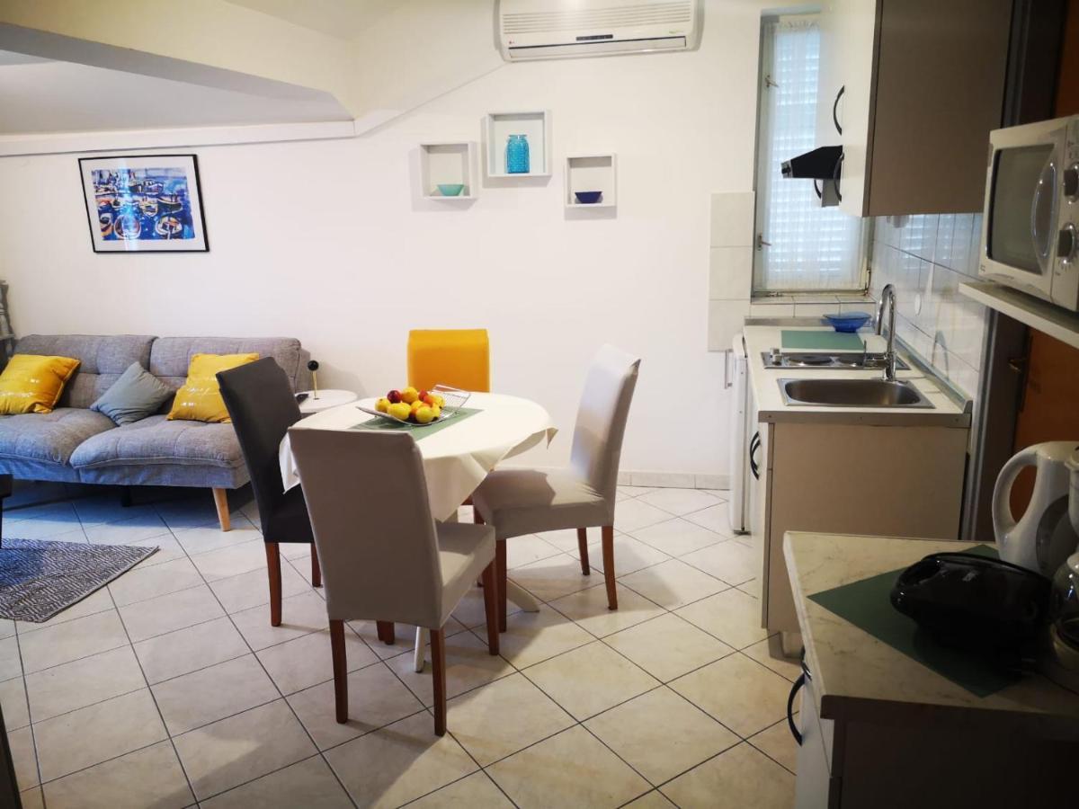 Apartments Suri Vodice Zewnętrze zdjęcie