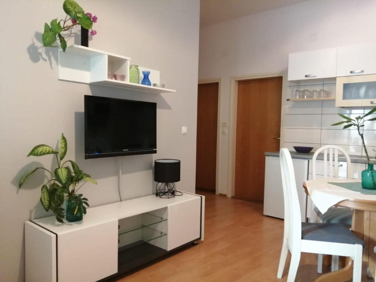 Apartments Suri Vodice Zewnętrze zdjęcie