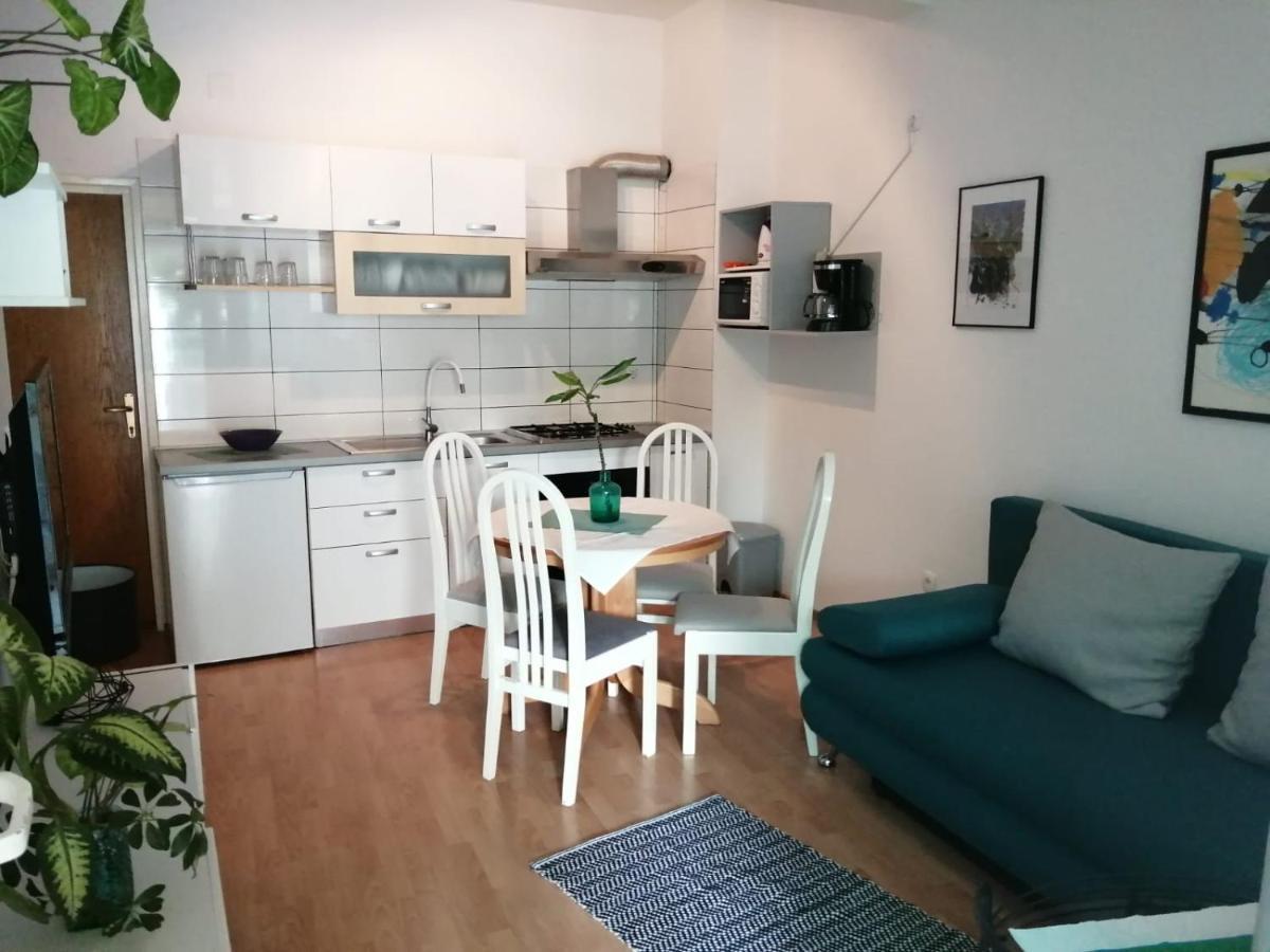 Apartments Suri Vodice Zewnętrze zdjęcie