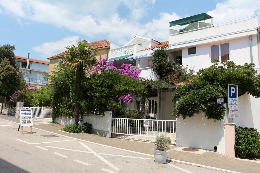 Apartments Suri Vodice Zewnętrze zdjęcie