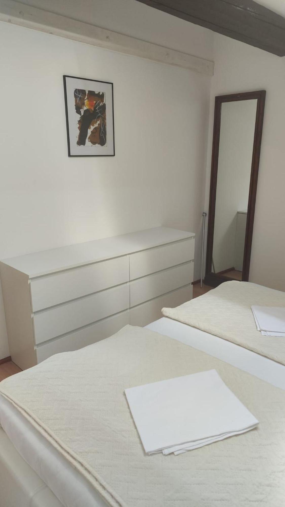 Apartments Suri Vodice Zewnętrze zdjęcie